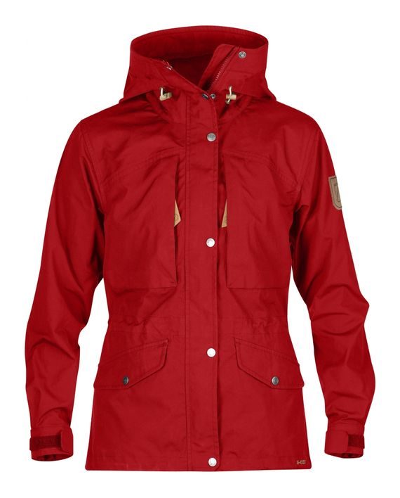 Fjällräven Singi Trekking Jacket W. DEEP RED kjøper du på SQOOP outdoor (SQOOP.no)