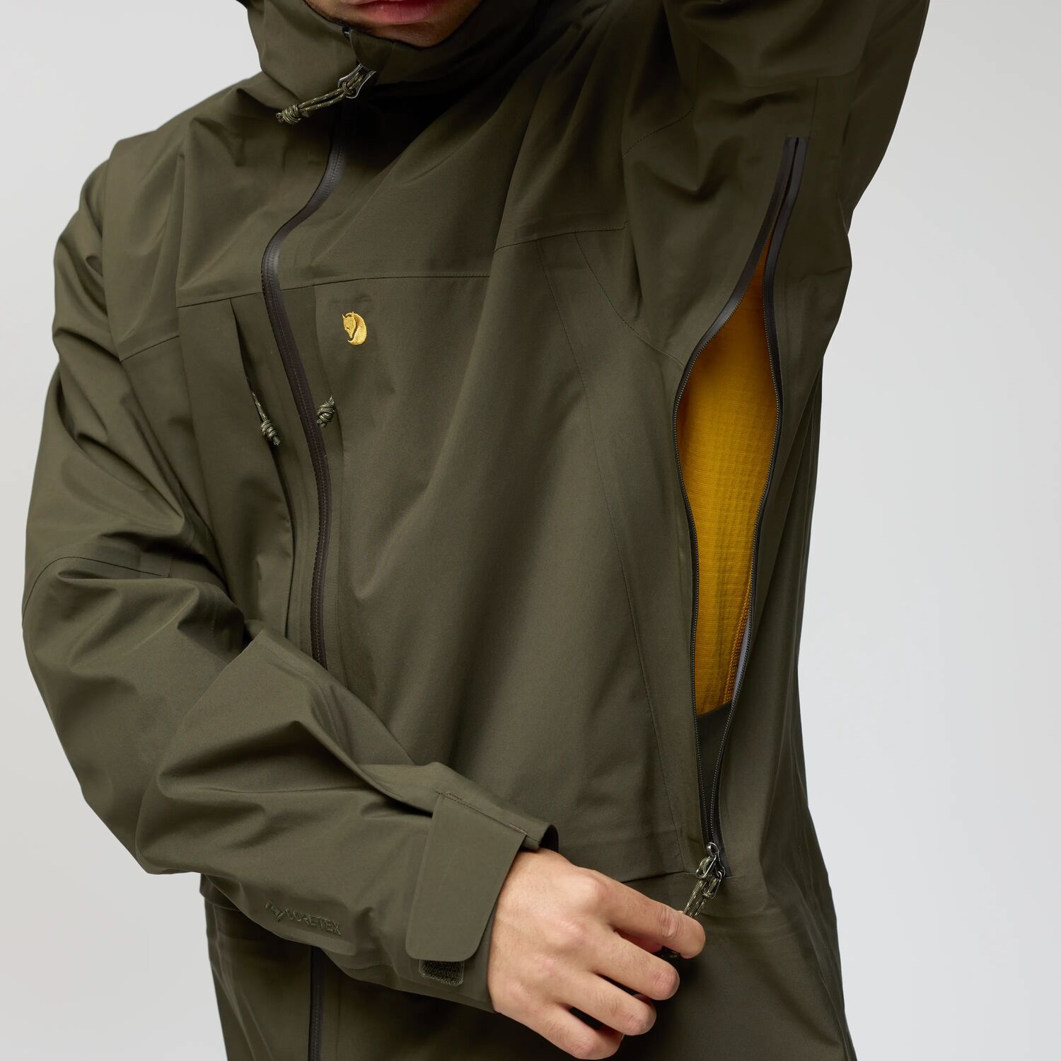 Fjällräven Bergtagen GTX Touring Jacket M (Flere fargevalg)